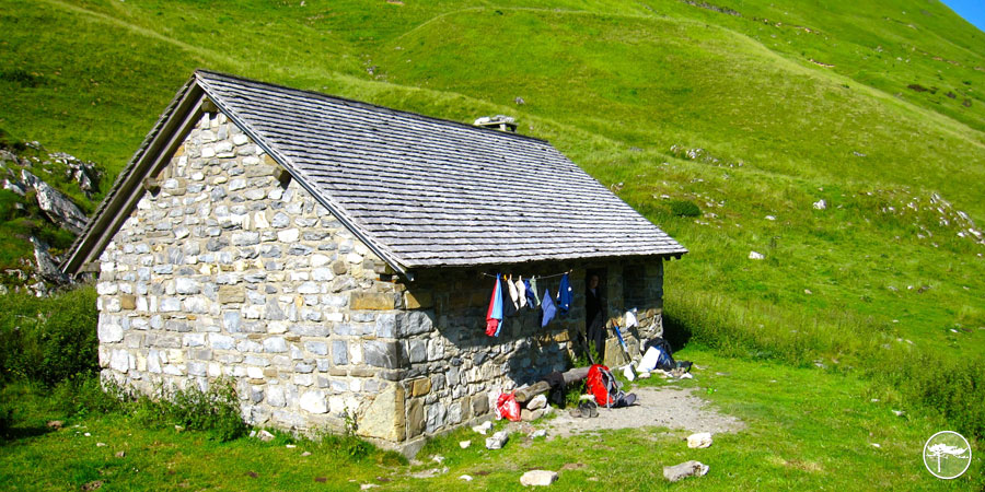 Clothes at Cabane